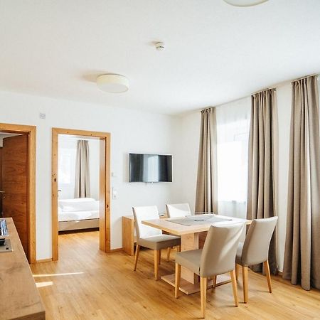 Apartmenthaus Strasswirt De Luxe Tröpolach Dış mekan fotoğraf