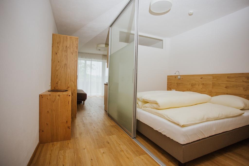 Apartmenthaus Strasswirt De Luxe Tröpolach Dış mekan fotoğraf