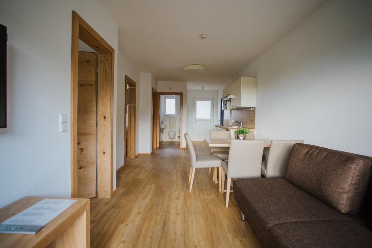 Apartmenthaus Strasswirt De Luxe Tröpolach Dış mekan fotoğraf