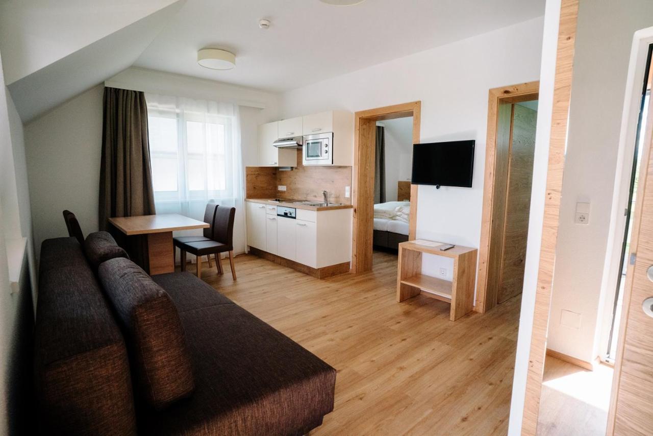 Apartmenthaus Strasswirt De Luxe Tröpolach Dış mekan fotoğraf