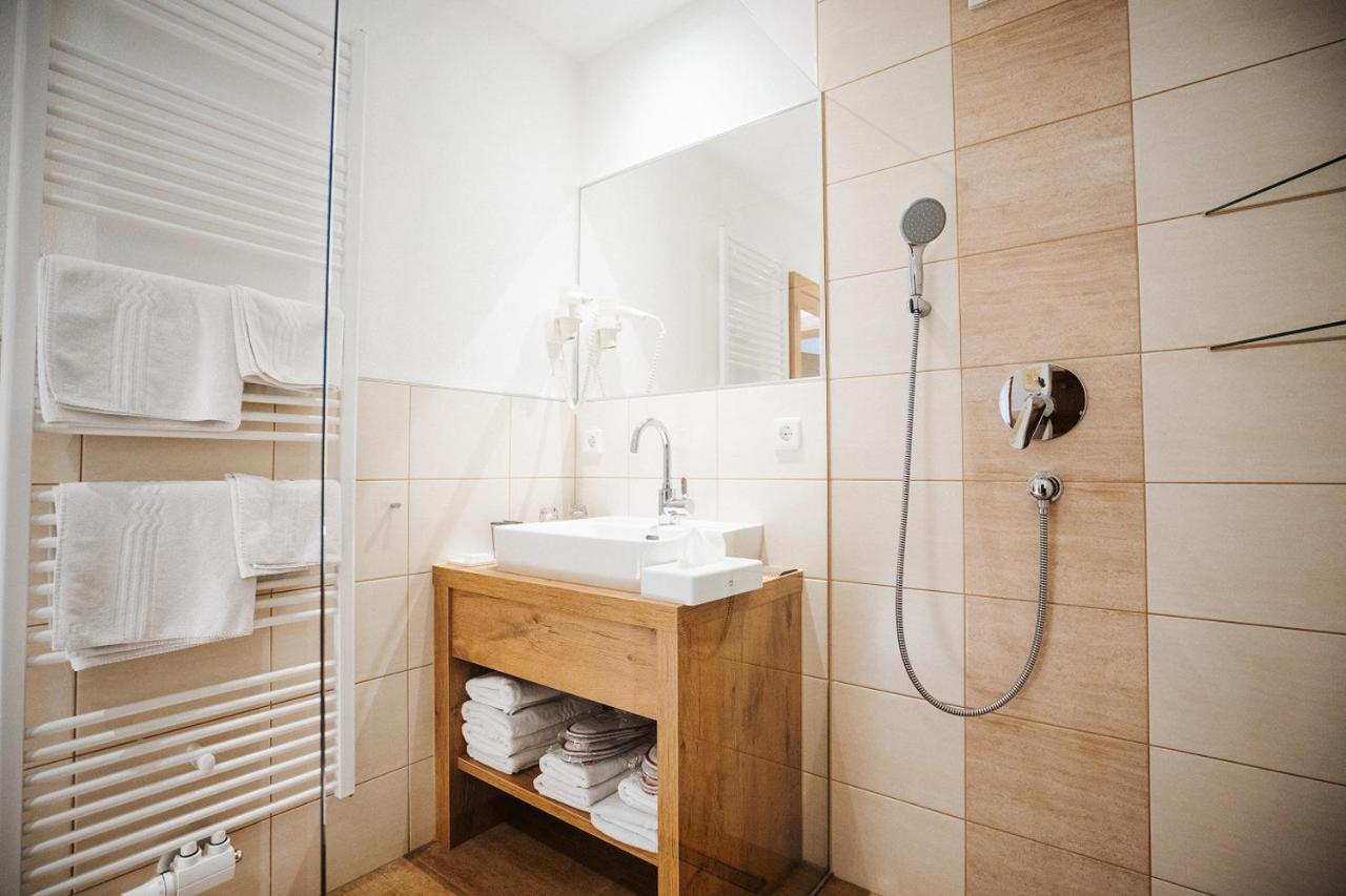 Apartmenthaus Strasswirt De Luxe Tröpolach Dış mekan fotoğraf